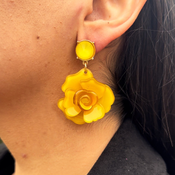 Rose Yellow